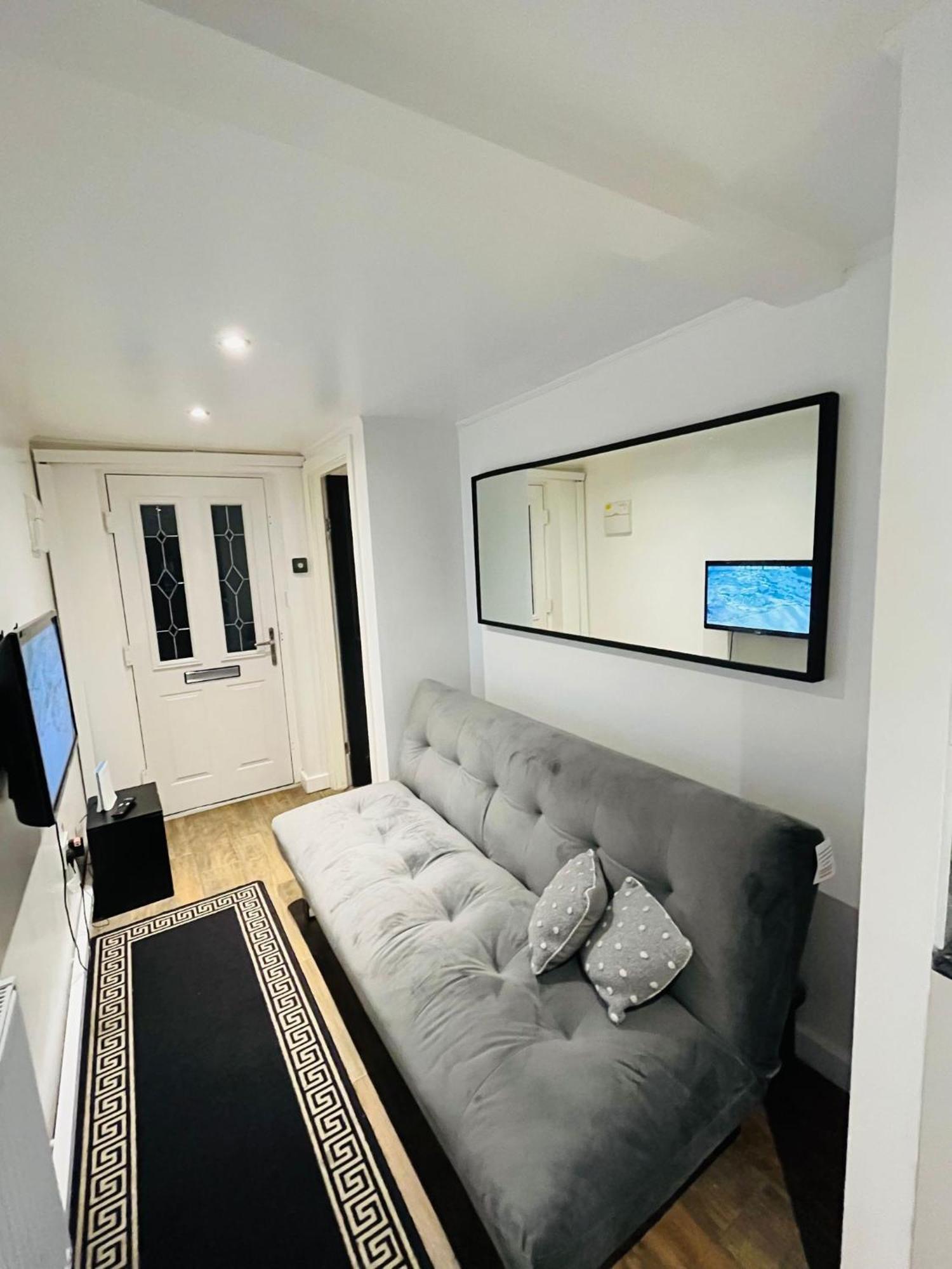 Exclusive Private One Bedroom Suite London Exterior photo